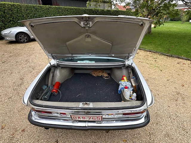 Bmw e9 3.0 cs oldtimer - afbeelding 27 van  36