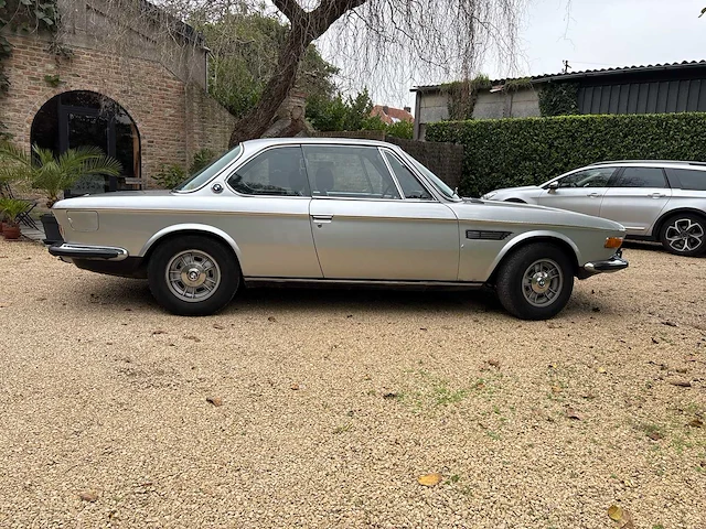 Bmw e9 3.0 cs oldtimer - afbeelding 33 van  36