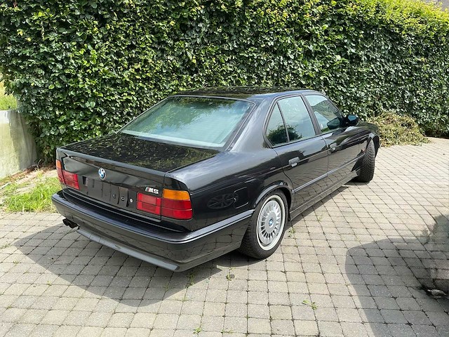 Bmw m5 m5 e34 oldtimer - afbeelding 36 van  38