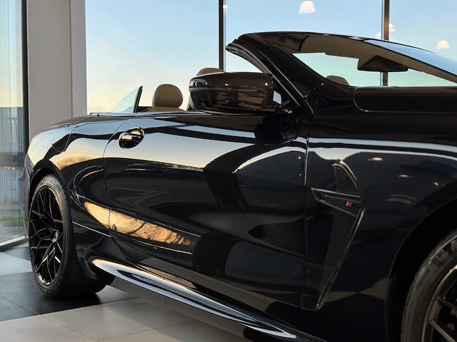 Bmw m8 competition cabriolet - afbeelding 26 van  83