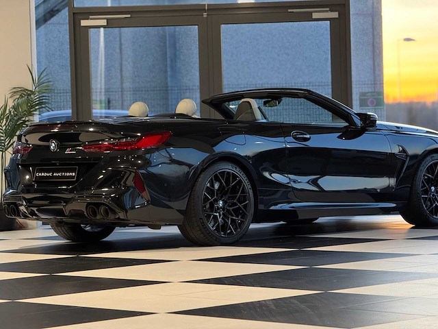 Bmw m8 competition cabriolet - afbeelding 32 van  83