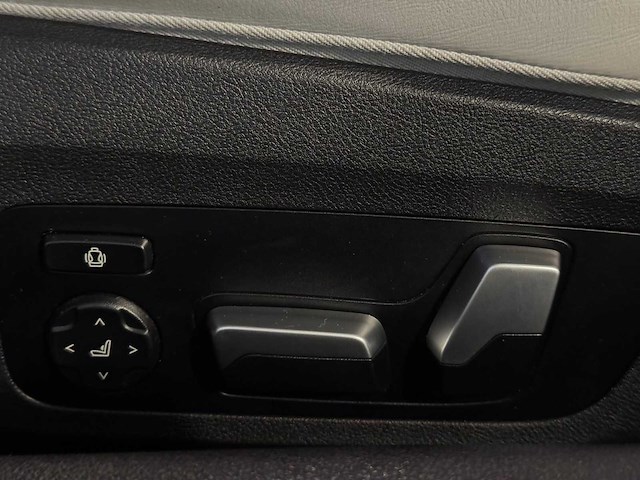 Bmw m8 competition cabriolet - afbeelding 66 van  83