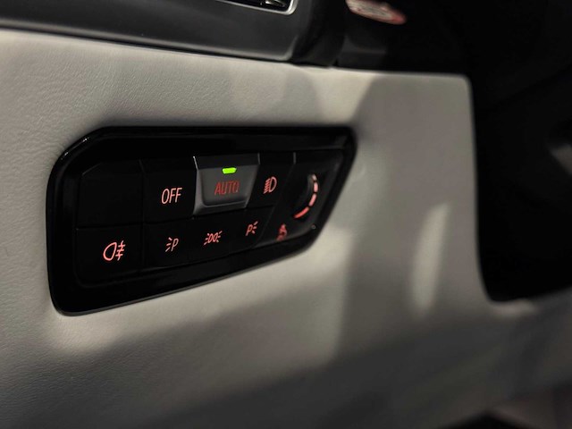 Bmw m8 competition cabriolet - afbeelding 68 van  83