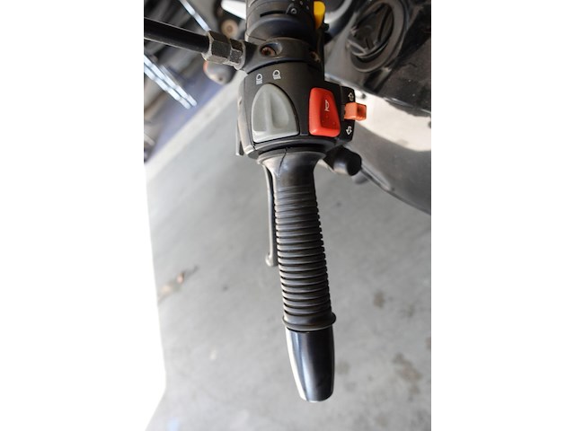 Bmw motor f650gs - afbeelding 14 van  16
