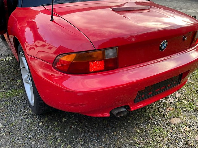 Bmw roadster personenauto - afbeelding 18 van  31