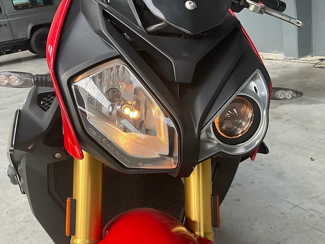Bmw s 1000 r - afbeelding 7 van  27