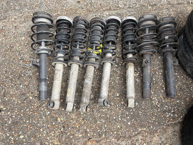 Bmw schokdempers partij - part (16x) - afbeelding 2 van  5