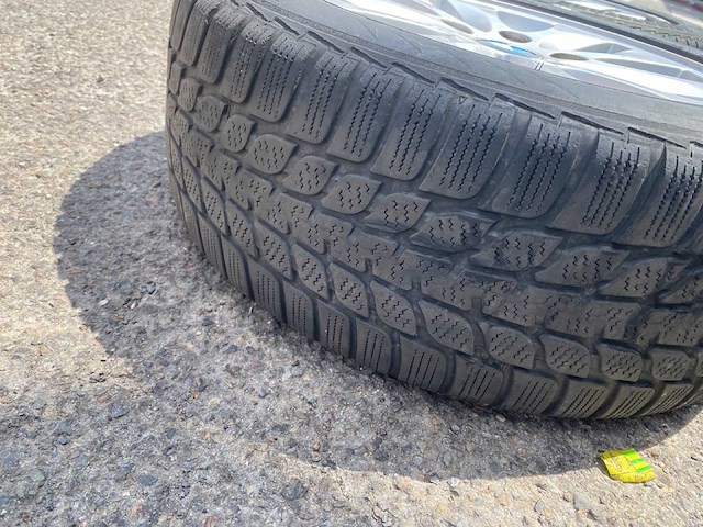 Bmw-set van 4 16-inch velgen + bmw-banden - afbeelding 8 van  10