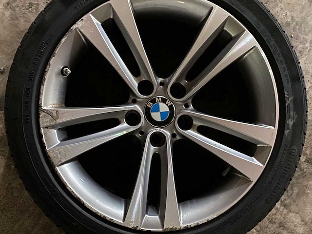 Bmw-set van 4 18-inch velgen + bmw-banden - afbeelding 1 van  2