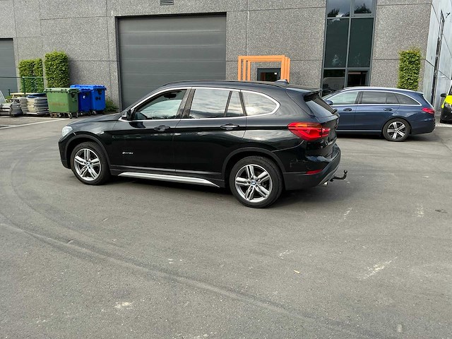 Bmw x1 sdrive 18d personenauto - afbeelding 13 van  31
