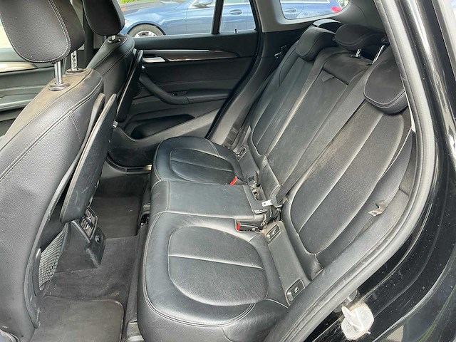 Bmw x1 sdrive 18d personenauto - afbeelding 30 van  31