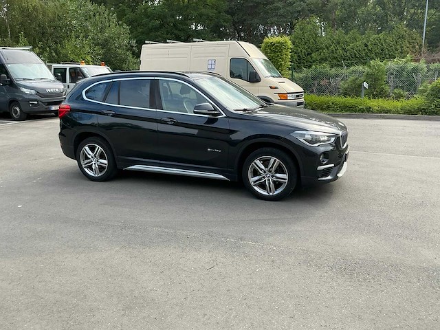 Bmw x1 sdrive 18d personenauto - afbeelding 9 van  12