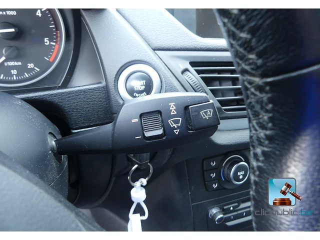 Bmw x1 sdrive 18d - afbeelding 8 van  70