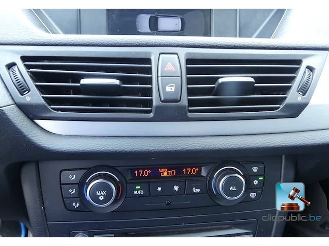 Bmw x1 sdrive 18d - afbeelding 15 van  70