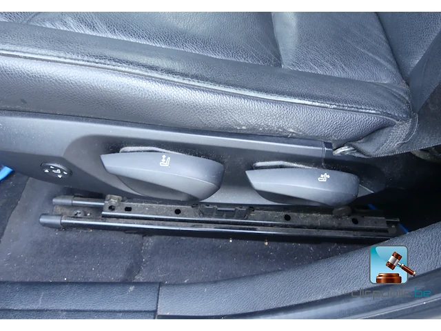 Bmw x1 sdrive 18d - afbeelding 24 van  70