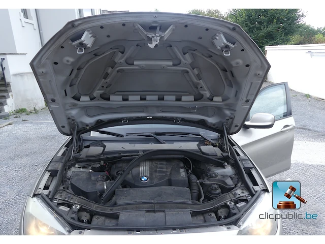 Bmw x1 sdrive 18d - afbeelding 29 van  70