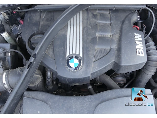 Bmw x1 sdrive 18d - afbeelding 32 van  70