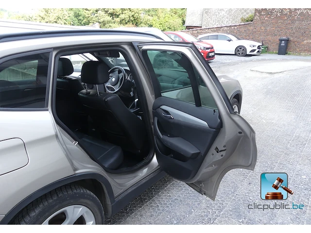 Bmw x1 sdrive 18d - afbeelding 37 van  70
