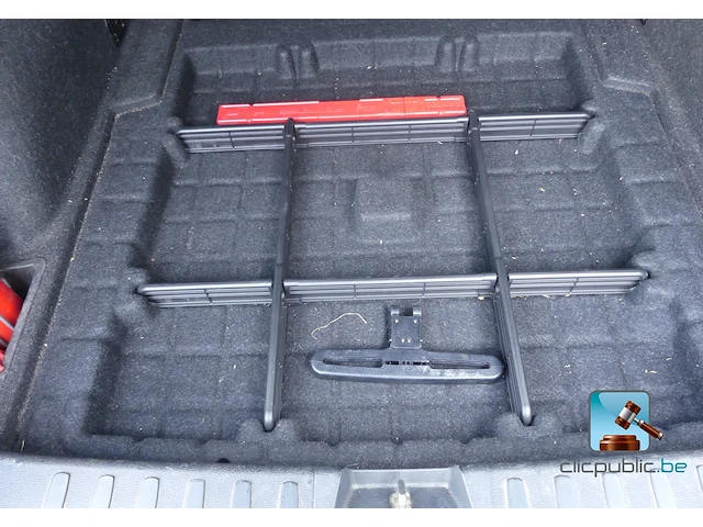Bmw x1 sdrive 18d - afbeelding 41 van  70