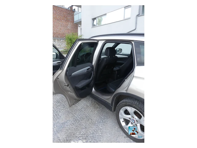 Bmw x1 sdrive 18d - afbeelding 42 van  70