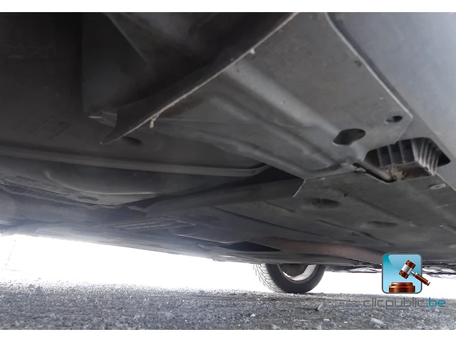 Bmw x1 sdrive 18d - afbeelding 48 van  70