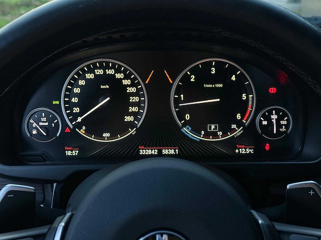 Bmw x5 m50d - 2014 - afbeelding 9 van  38