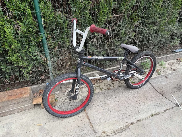 Bmx - racefiets - afbeelding 1 van  7