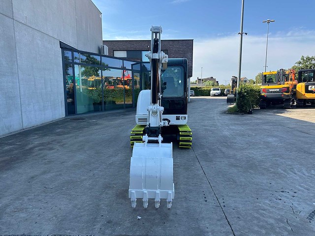 Bobcat - 2010 - 331 - minigraafmachine - afbeelding 23 van  43