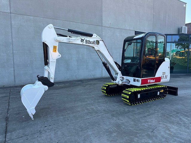 Bobcat - 2010 - 331 - minigraafmachine - afbeelding 1 van  1
