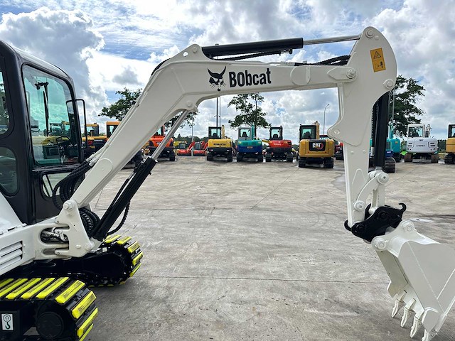 Bobcat - 2010 - 331 - minigraafmachine - afbeelding 12 van  40