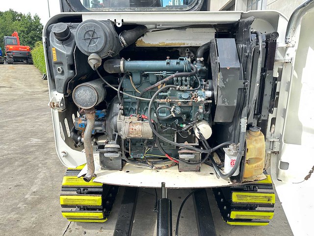 Bobcat - 2010 - 331 - minigraafmachine - afbeelding 24 van  40