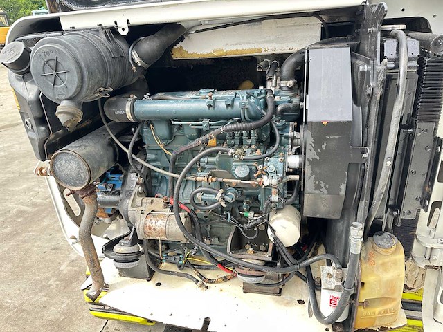 Bobcat - 2010 - 331 - minigraafmachine - afbeelding 26 van  40