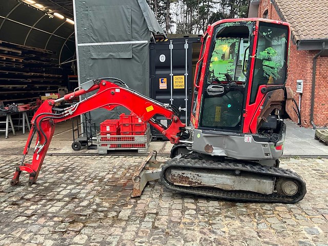Bobcat - 2019 - e26 - minigraafmachine - afbeelding 18 van  20