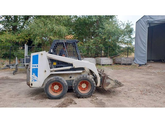 Bobcat - 743 - schranklader - afbeelding 11 van  18