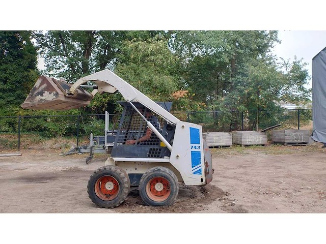 Bobcat - 743 - schranklader - afbeelding 15 van  18