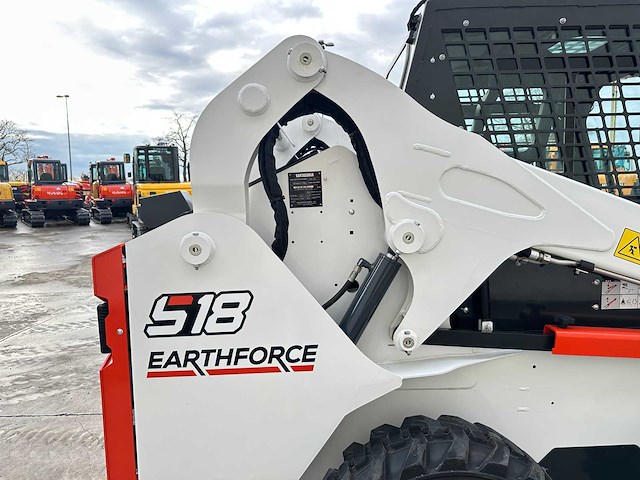 Bobcat - earthforce - 2026 - s18-c4 - schranklader - afbeelding 14 van  47