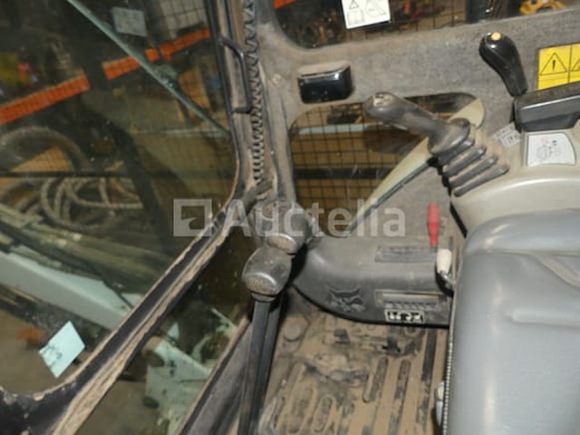 Bobcat 425 eg mini rupsgraafmachine - afbeelding 14 van  27