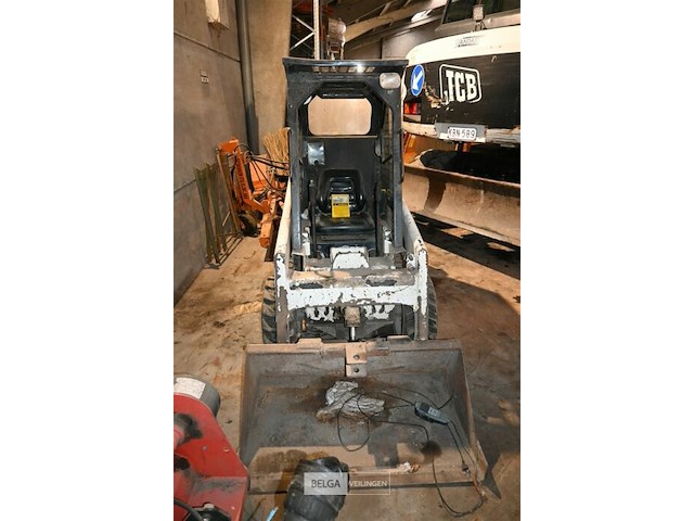 Bobcat 440b - afbeelding 2 van  9