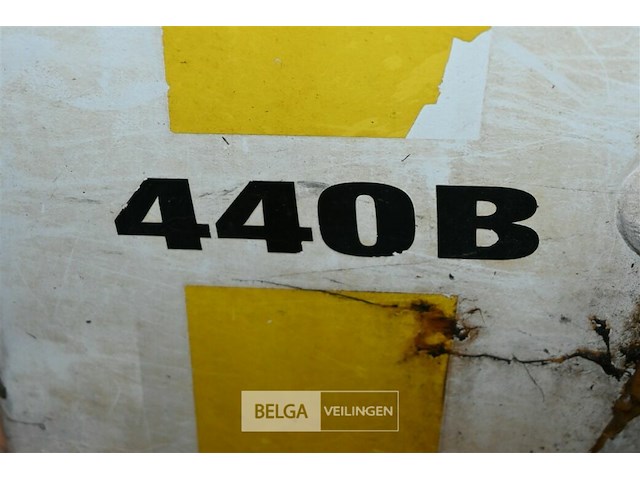 Bobcat 440b - afbeelding 8 van  9
