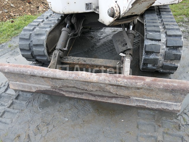 Bobcat 442 d mini graafmachine - afbeelding 17 van  37