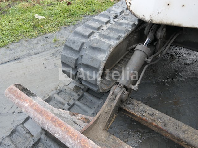 Bobcat 442 d mini graafmachine - afbeelding 18 van  37