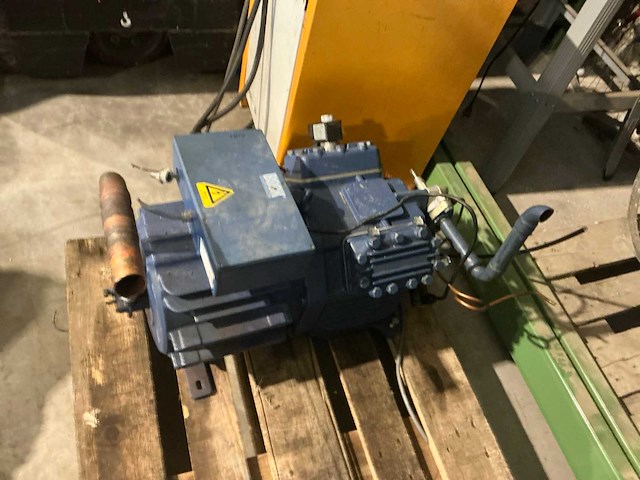 Bock hgx4/ 465-4 s semi hermetische koelcompressor (2x) - afbeelding 7 van  8