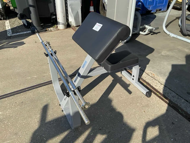 Body solid armcurl bench krachtstation - afbeelding 1 van  4