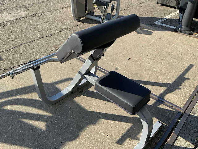 Body solid armcurl bench krachtstation - afbeelding 2 van  4