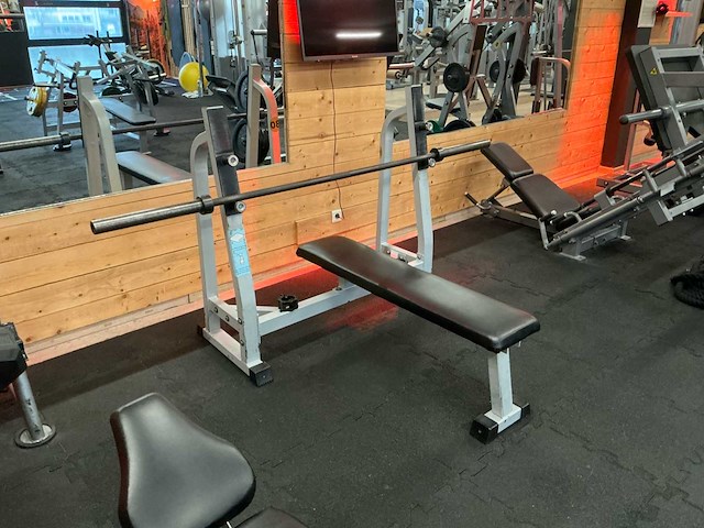 Body solid bench trainingsbank - afbeelding 3 van  8