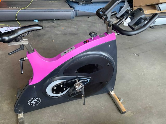 Bodybike supreme connect spinningbike - afbeelding 1 van  6