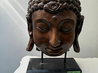 Boeddha beeld in hout - afbeelding 1 van  3
