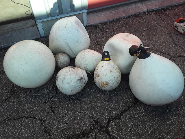 Boeien - afbeelding 1 van  1