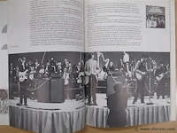 Boek bee gees - afbeelding 2 van  5