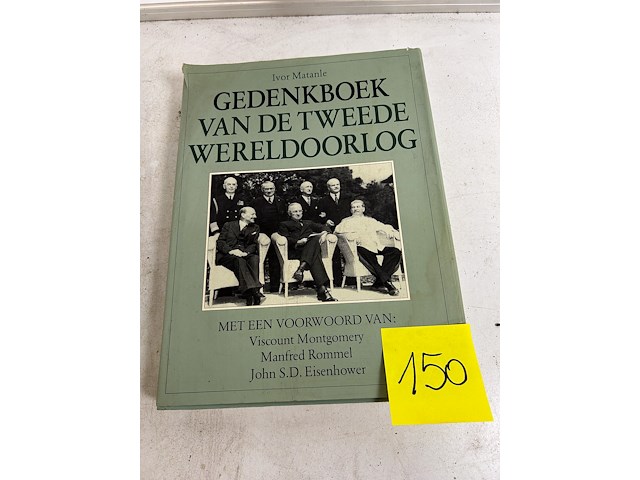 Boek gedenkboek v/d tweede wereldoorlog - afbeelding 1 van  1